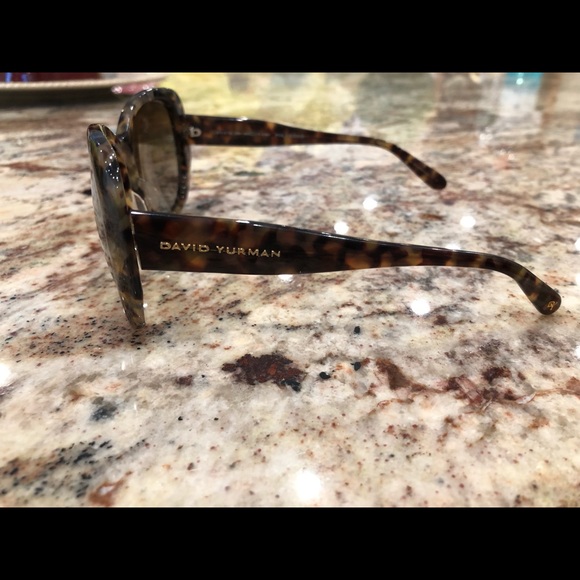 DAVID YURMAN Sunglasses. - Picture 4 of 5